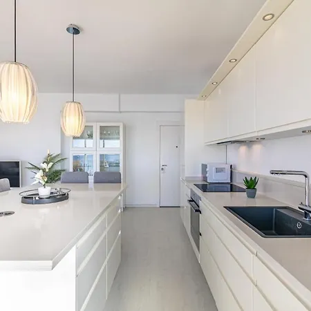 Apartman Cozy 2 Bedroom With Magic Sea View *