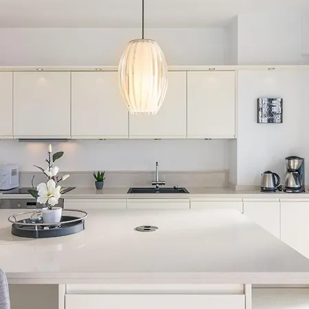 شقة Cozy 2 Bedroom With Magic Sea View *