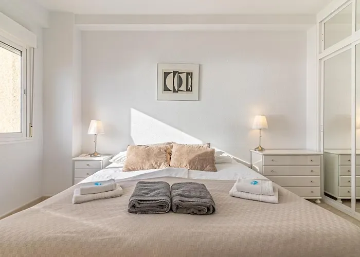 Cozy 2 Bedroom With Magic Sea View *