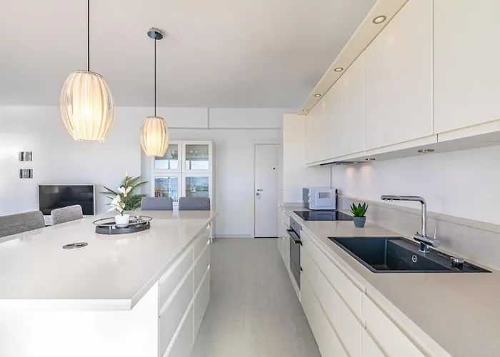 Lägenhet Cozy 2 Bedroom With Magic Sea View *