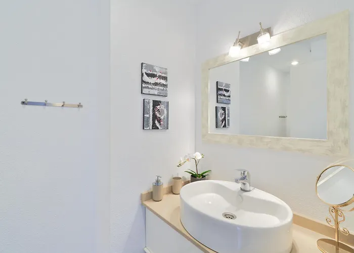 Cozy 2 Bedroom With Magic Sea View Apartment Fuengirola