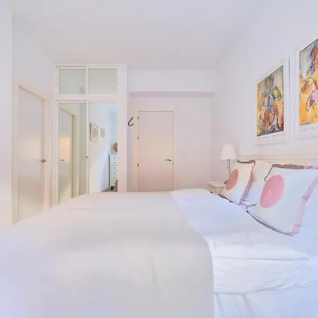 Апартаменты Cozy 2 Bedroom With Magic Sea View Фуэнхирола